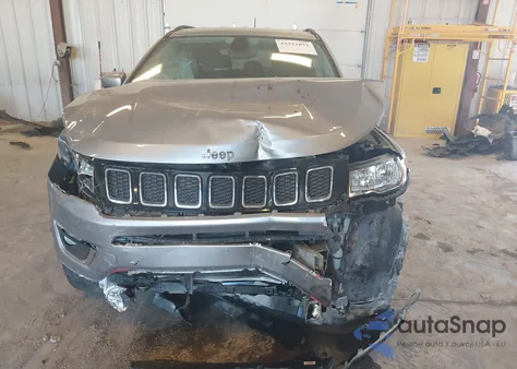 2019 Jeep Compass Limited 4X4 из США, поврежденный, VIN 3C4NJDCB1KT854198